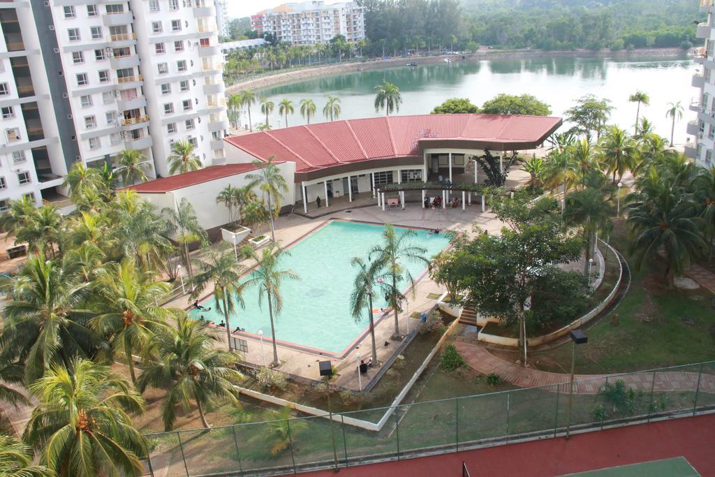 Fullhouse Marina View Villas Apartment Port Dickson Luaran gambar